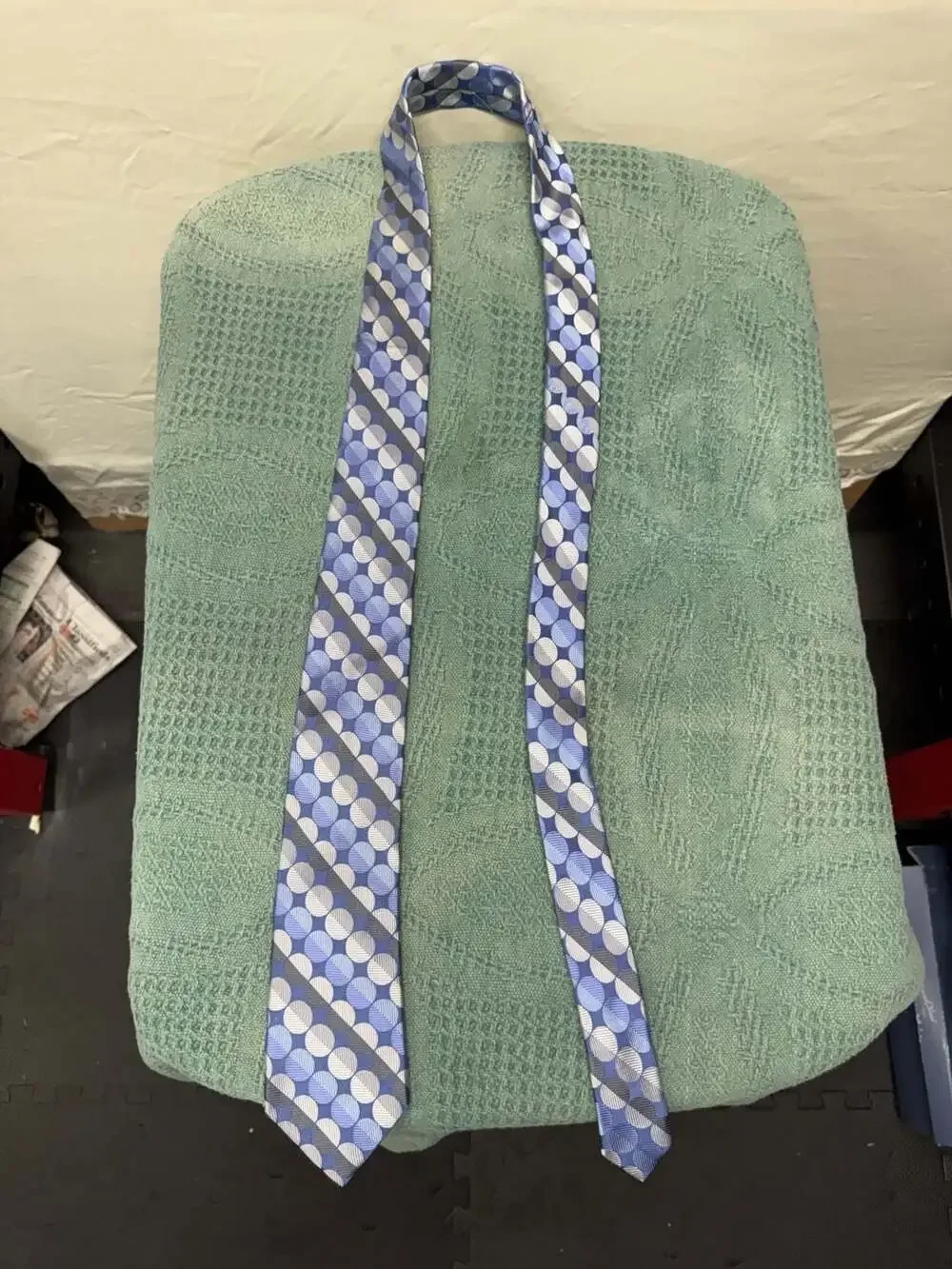 Michael Michael Kors Men's Blue Geometric Circle Pattern 100% Silk Necktie
